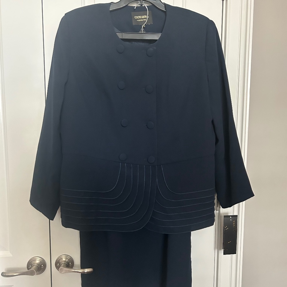 Women’s suit